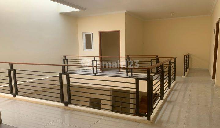 Rumah di Taman Pondok Cabe, Siap Huni.minimalis Modern Nyaman  2