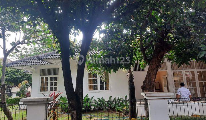 Disewakan Rumah Hook di Kemang Pratama Bekasi 2