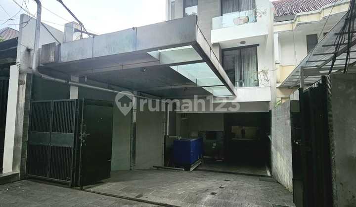 Dijual Kost Exclusive di Jl. Wijaya Jakarta Selatan