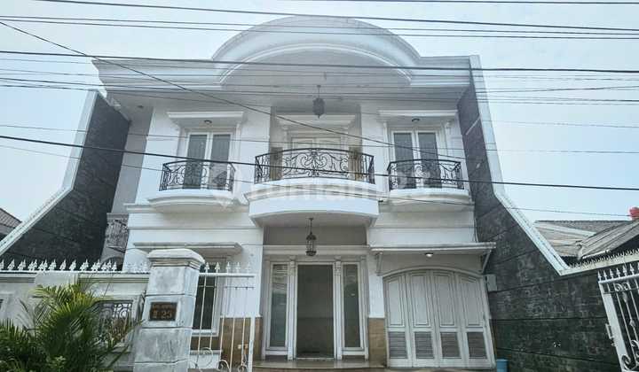 Dijual Rumah Mewah di Simprug Kebayoran Lama Jakarta Selatan 1