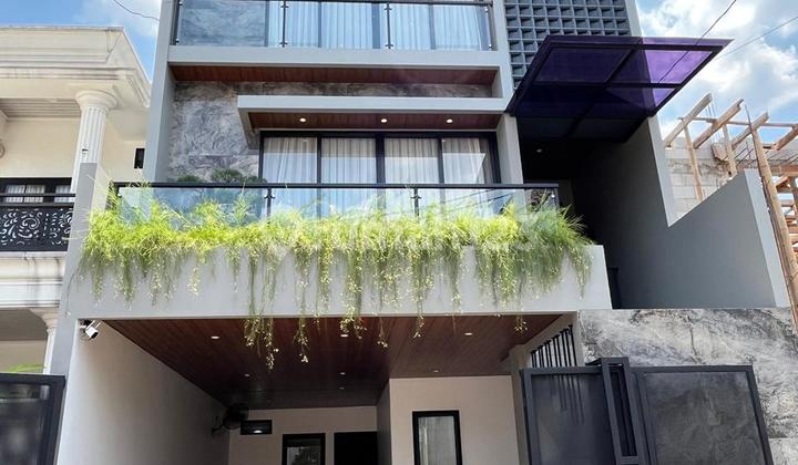 Dijual Rumah Brand New Private Swimming Pool di Cilandak Jakarta Selatan