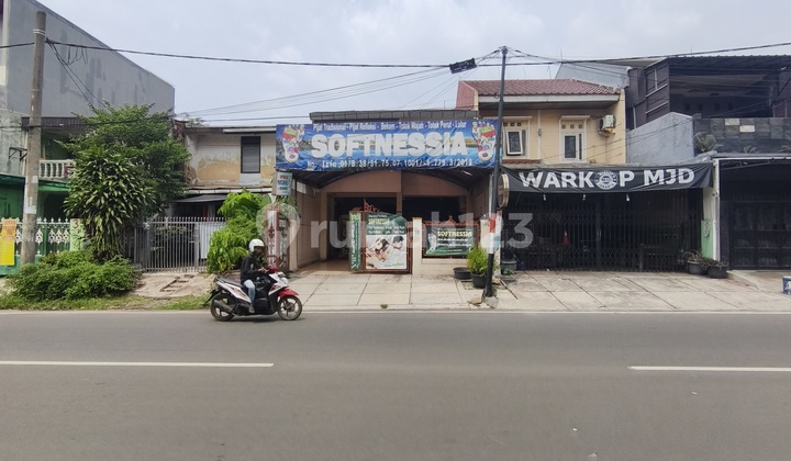 Rumah Pinggir Jl. Malaka Raya Duren Sawit Tidak Banjir 