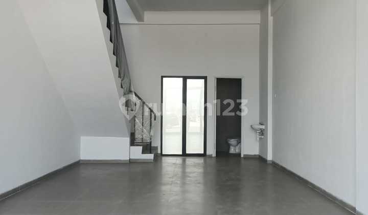 New 2-Story Shop House in Grand Eastern East Surabaya