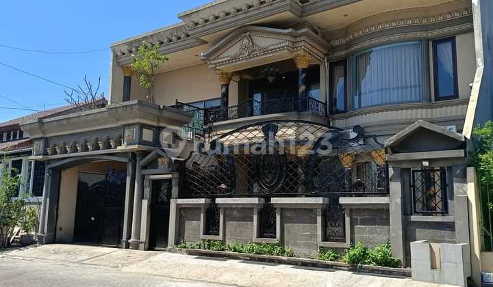 Rumah Mewah Classic Dharmahusada Surabaya Timur