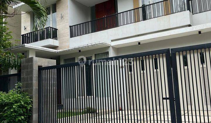 Rumah Bagus Siap Huni Graha Family Surabaya Barat 1