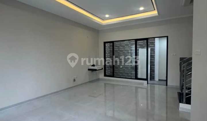 Rumah Baru Gress Nginden Modern Minimalis 2