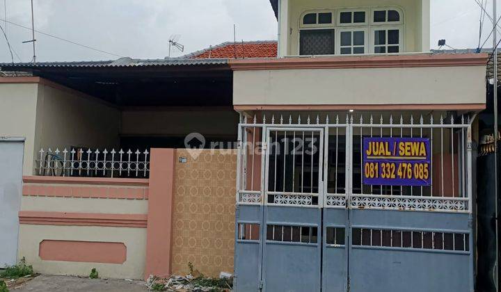 Rumah Siap Huni dengan Row Jalan 4 Mobil Babatan Pantai Surabaya Timur 1