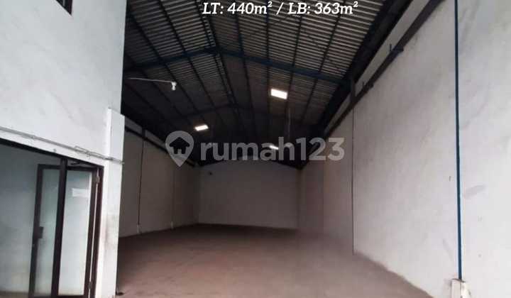 Gudang Siap Pakai Dekat Akses Tol di Romokalisari Fortune Surabaya Barat