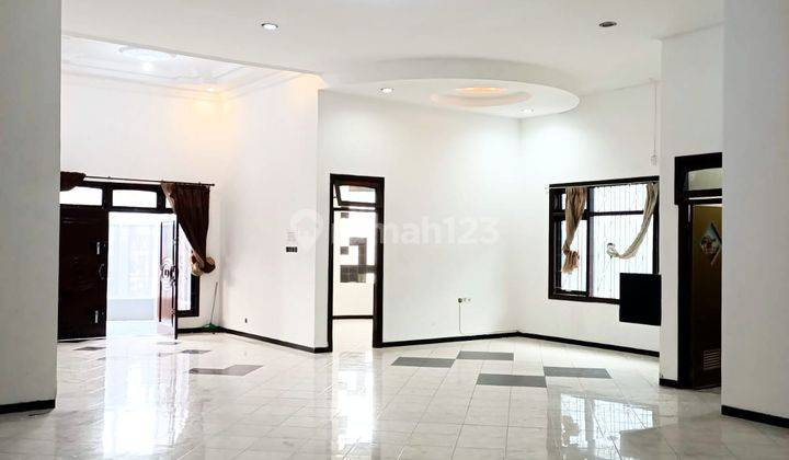 Rumah Bagus Cocok Kantor Dukuh Kupang Surabaya Barat 2
