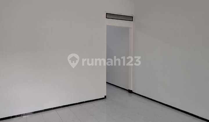 Ready-to-Occupy 1-Story House in Darmo Permai Near West Surabaya Toll Access