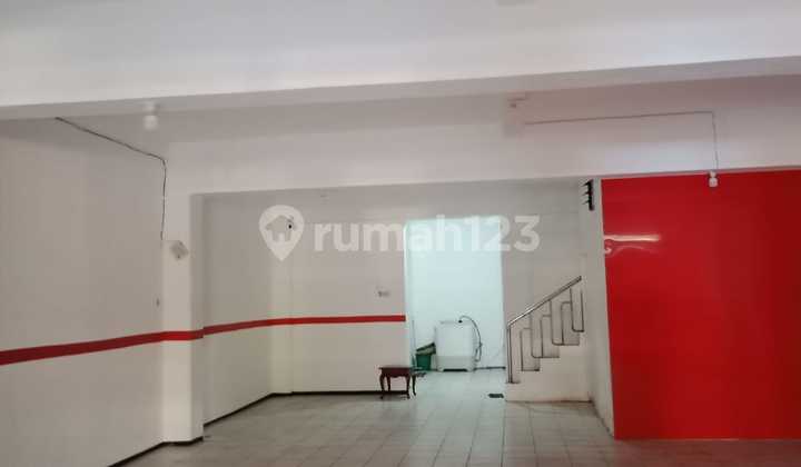 Ready-to-Use Commercial Property in Central Tambaksari Surabaya