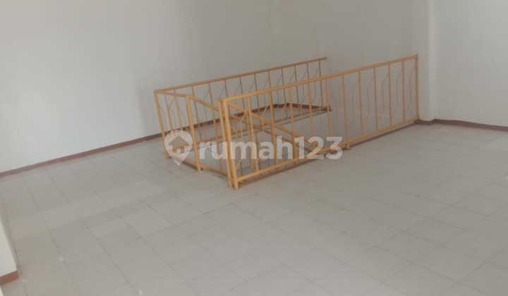 3-Story Ruko Ready for Use Raya Kupang Jaya 2
