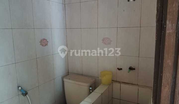 Rumah Strategis Harga Miring di Sektor 8 gading Serpong, Tangerang 9