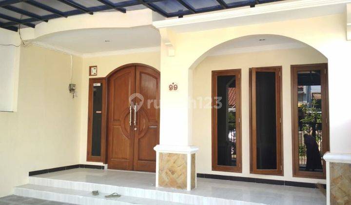 Rumah 2lt di komplek Griya 2 Cinere 2