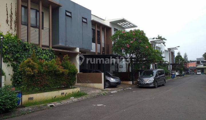 Rumah 2lt strategis dekat MRT Lebak Bulus 2