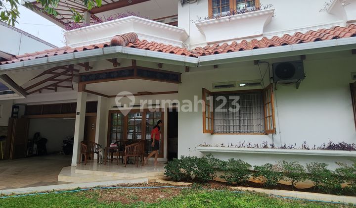 Rumah Mewah Strategis Dekat Mrt Lebak Bulus