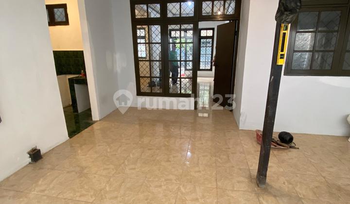 Rumah 1lt Dalam Komplek Strategis  2