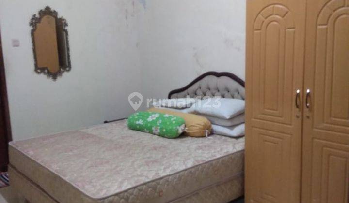 Rumah 1,5 Lantai Terawat Ada Taman Depan & Samping 2