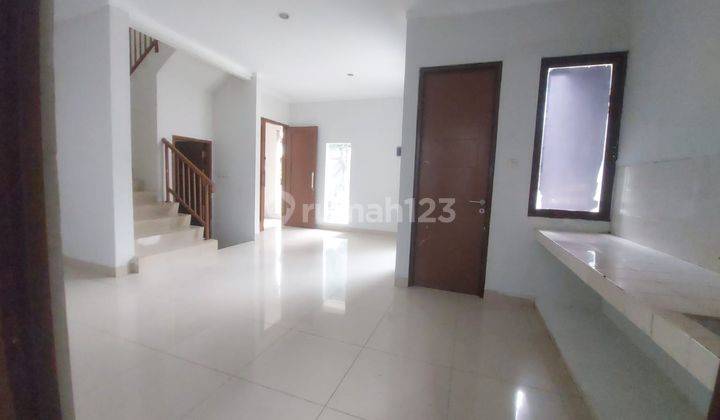 Rumah 2lt Dalam Cluster Graha Raya Bintaro 1