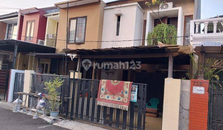 Rumah 2 Lantai Dekat Pintu Tol Brigif 1