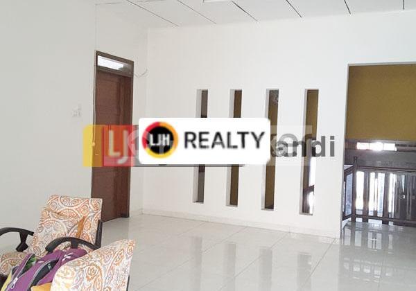 For Sale / For Rent House in Sompok Lama, Semarang. Rental price IDR 85 million/year. 2