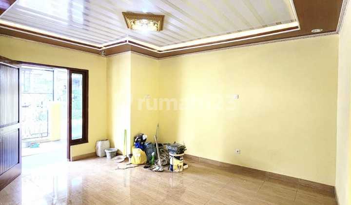 Rmh Cantik,jl.kuricang,bintaro Sektor 3a,dibelakang Plaza Bintaro & Stasiun Pondok Ranji,7 Menit Ke Pintu Tol Bintaro-serpong 2