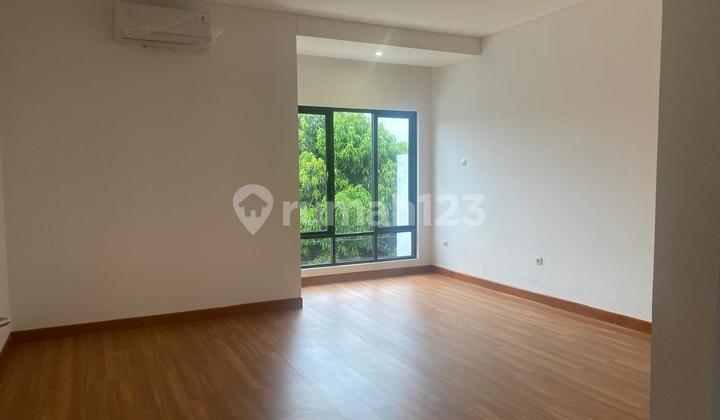 A suitable residence for families looking for a comfortable home with complete facilities and a safe environment. 2