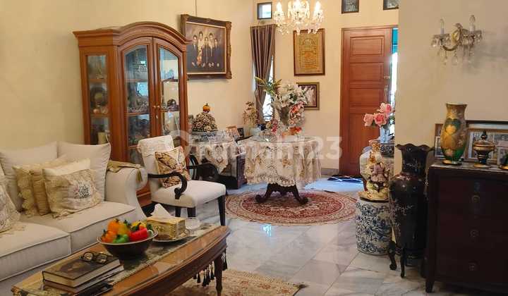 Rmh Siap Huni,Jl.mandar,Bintaro Sektor 3A,Samping Plaza Bintaro,Dkt Sekolah Pembangunan Jaya,5 Menit ke Pintu Tol Bintaro-Bsd,10 Menit ke Stasiun Pondok Ranji,10 Menit ke Lotte Mall 2