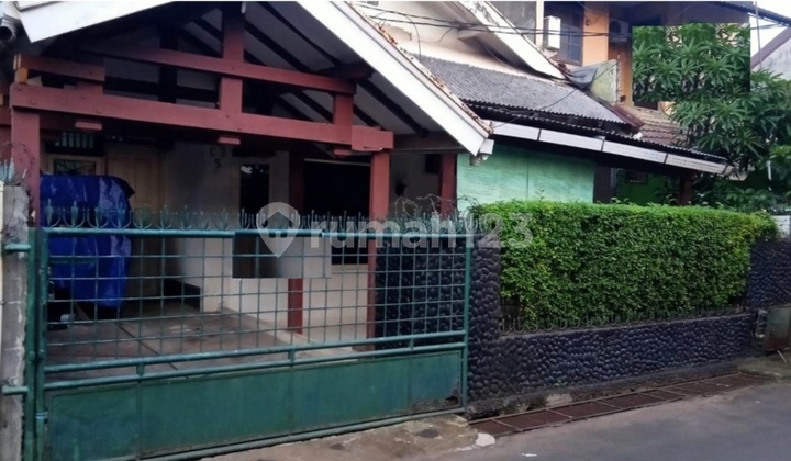 Affordable House, Flood-Free, Puri Flamboyan, Rempoa, 10 Minutes to Pondok Ranji Station, 10 Minutes to Pondok Indah, 10 Minutes to Plaza Bintaro, 10 Minutes to Dr. Suyoto Hospital 2
