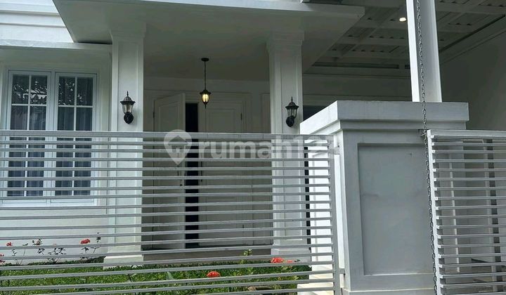 For Rent Minimalist House, Camar Street, Bintaro Sector 3, Opposite Plaza Bintaro, 7 Minutes to Pondok Ranji Station, 10 Minutes to Bintaro-BSD Toll Gate, 7 Minutes to Mitra Keluarga Bintaro Hospital. 2