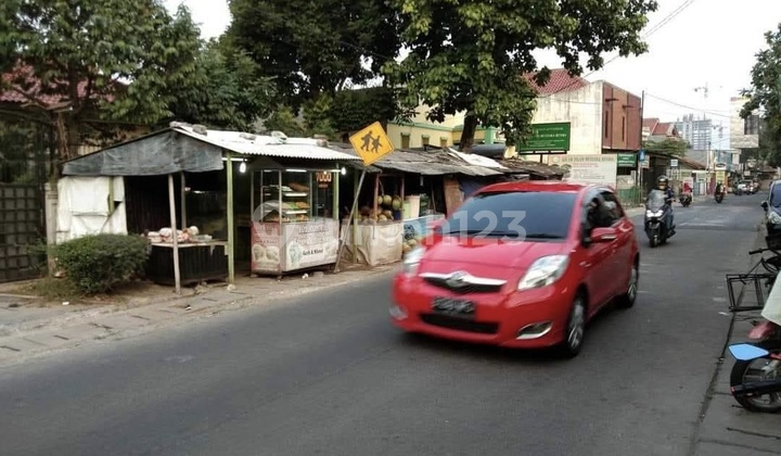 Rmh Tua Hitung Tanah,jl.raya Pondok Jaya,cocok Utk Usaha,tdk Jauh Dari Pasar Modern Bintaro Sektor 7 & Dkt Transpark Mall Bintaro,10 Menit Ke Lotte Mall & Rs.premier Bintaro