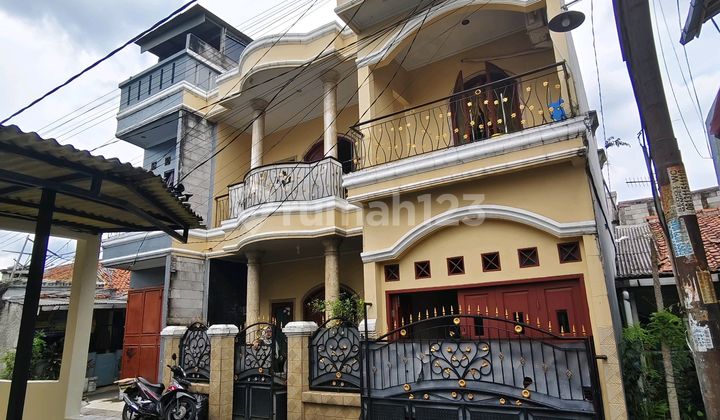 Rmh Murah Siap Huni,Jl.teratai Putih,,Rengas,Rempoa,5 Menit ke Pasar Modern Bintaro Sektor 2,7 Menit ke Stasiun Pondok Ranji,10 Menit ke Plaza Bintaro,10 Menit ke Rs.mitra Keluarga,10 Menit ke Pintu Tol Bintaro,10 Menit ke Pondok Indah,15 Menit ke Rs.dr.s