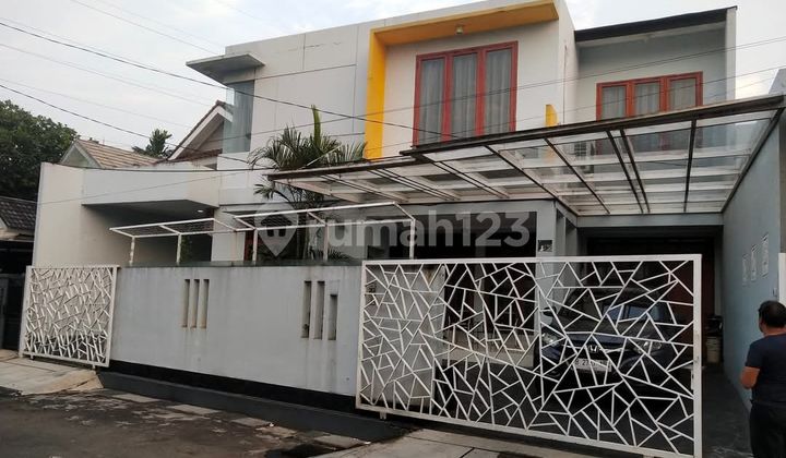 Dijual Minimalis,Jl.mandar,Bintaro Sektor 3A,Kolam Renang,Samping Plaza Bintaro,7 Menit Stasiun Pondok Ranji