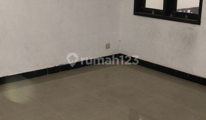Rmh Minimalis Bebas Banjir,Komp.mega Persada,Jl.ceger Raya,5 Menit ke Pasar Modern Ceger,10 Menit ke Toko Grosir Pakaian Cipadu,10 Menit ke Rsud Pondok Aren,15 Menit ke Stasiun Pondok Ranji, 2