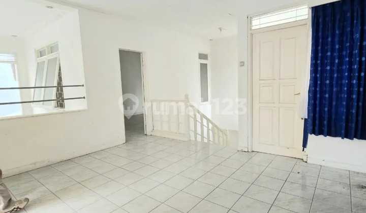 Rmh Siap Huni,Bebas Banjir,Jl.puter, Bintaro Sektor 5,5 Menit Lotte Mall,7 Menit ke Plaza Bintaro,10 Menit ke Stasiun Pondok Ranji,7 Menit ke Rs.premier (Dw) 2