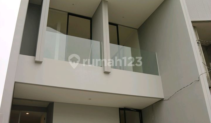 For Sale Premium Building House in Graha Green Garden Near Dian Istana