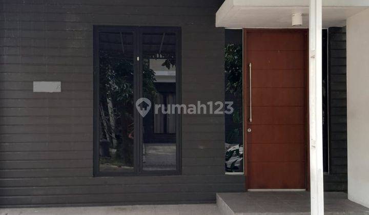 Disewakan Rumah Di Northwest Citraland Surabaya 1