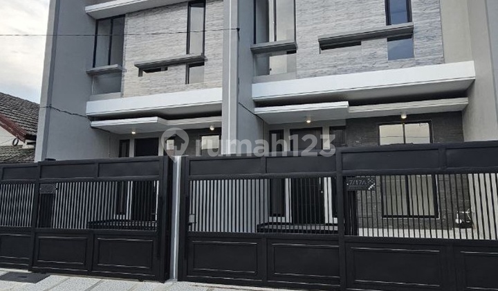 Dijual Rumah di Klampis Semolo Timur 2 Unit New Minimalis Dijual Rumah di Klampis Semolo Timur 2 Unit New Minimalis