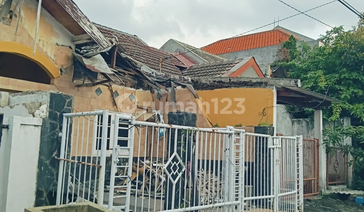 Dijual Rumah Hitung Tanah di Pondok Chandra Sidoarjo