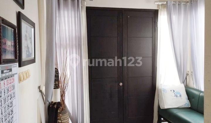 Dijual Rumah Hook di Mulyosari Utara Siap Huni 2