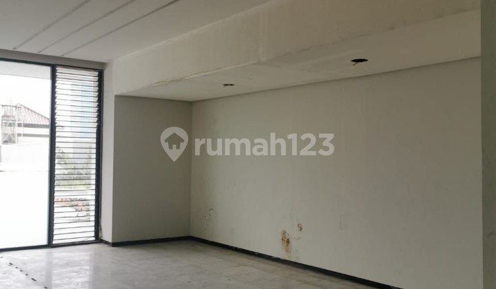 Rumah Dijual Pusat Kota Jl. Embong Kenongo 2