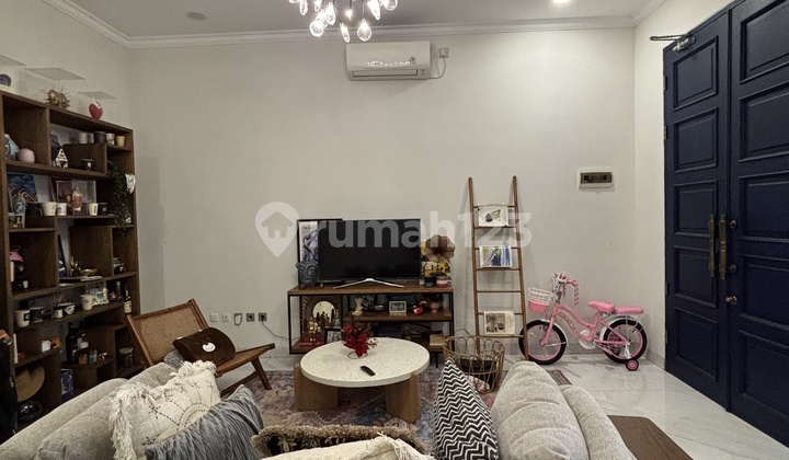 Rumah Dijual ... Dekat ke Scbd, Bagus, Akses Jalan 2 Mobil