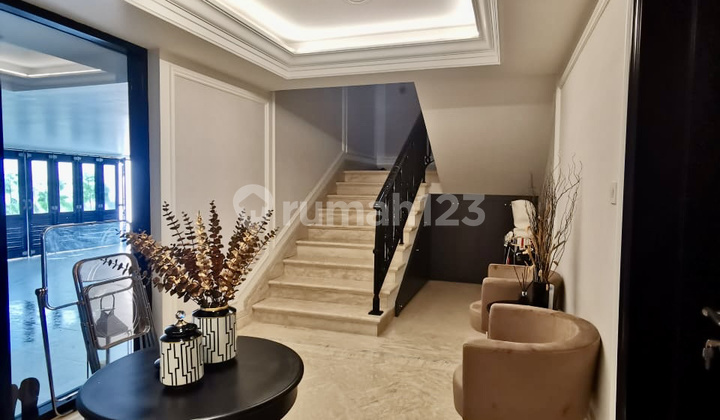 Rumah Mewah Pik Katamaran American Classic Furnished (586M) Rumah Mewah Pik Katamaran American Classic Furnished (586M)