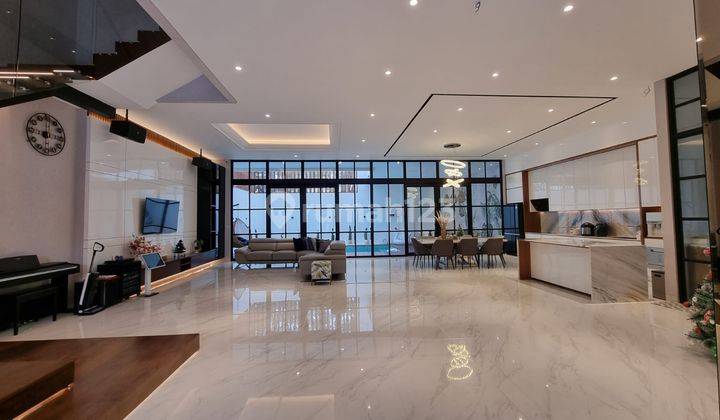 Rumah PIK Mewah Minimalis Kolam Renang  1