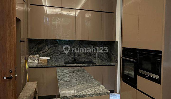 Rumah PIK - Minimalis Tropical Lift & Swimming Pool (600m) 2