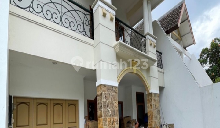 Rumah Camar PIK Minimalis Bangunan 2 Lantai (9x27m)