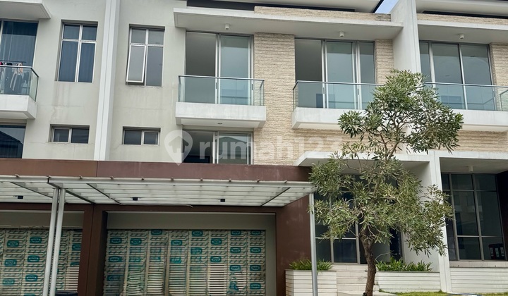 Rumah PIK 2 Manhattan Termurah (10x25m)