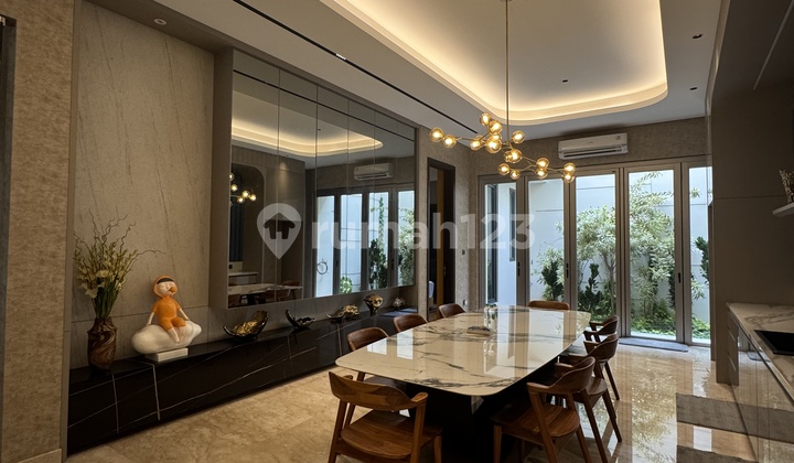 Rumah Pik Golf Island 3 Lantai Full Furnish (8X25m)