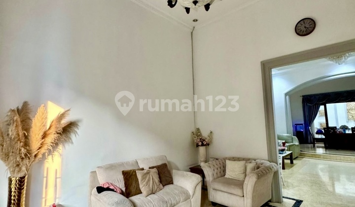 Rumah Pik Manyar Permai 3 Lantai (9X25m)