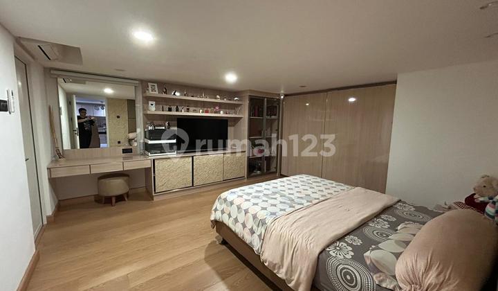 Contractor Building Thought House Furnished + Marble [10X18m] 2